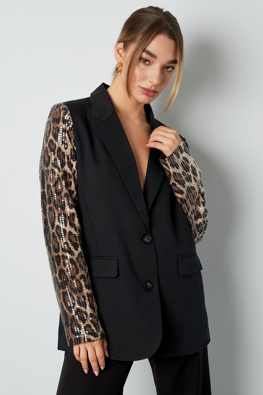 Blazer mit Glitzerärmeln im Leopardenmuster – Kamel Bild2
